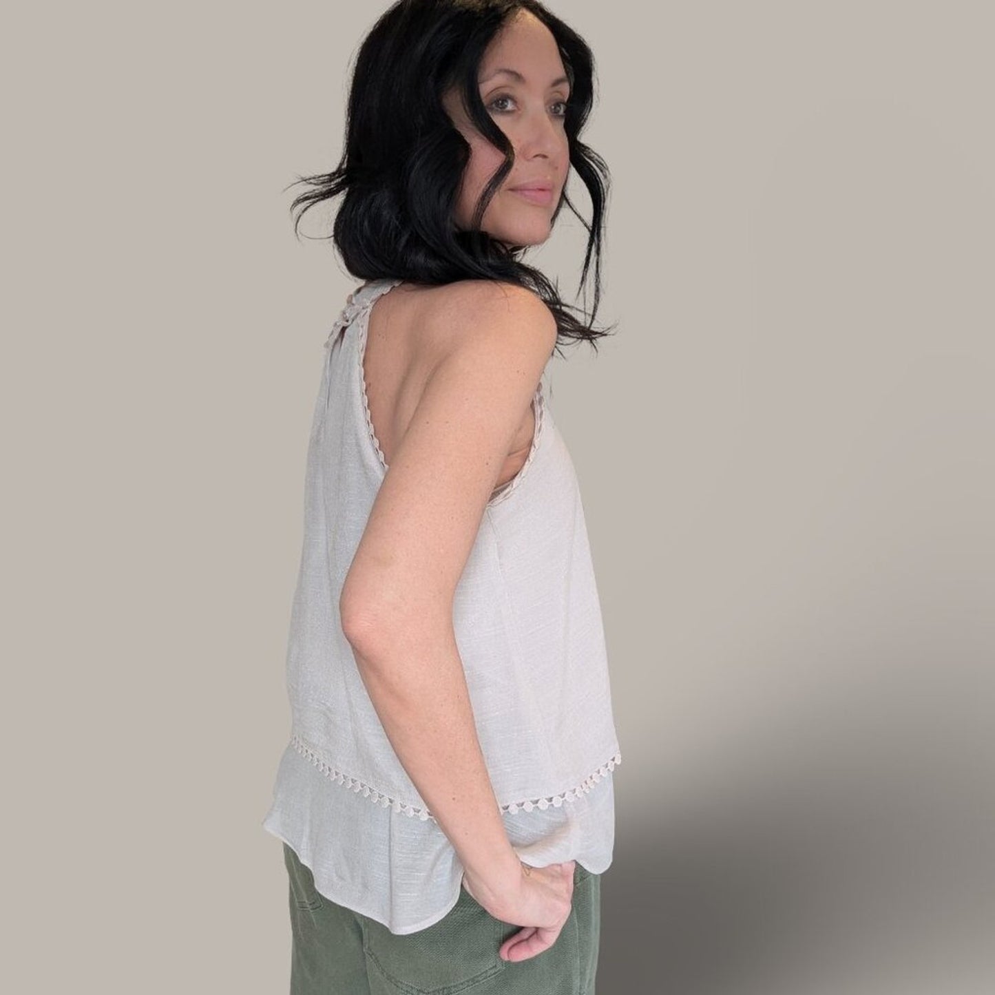 By & By Linen A-line Tank Top with Scallop RicRac Trim - Medium