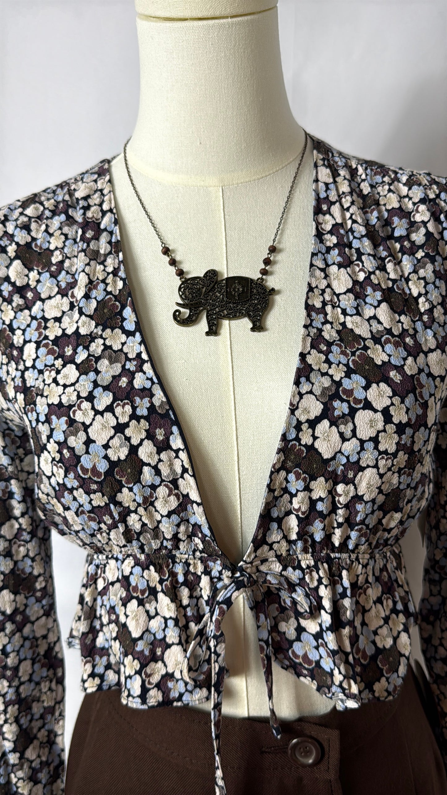 Sunday Best Aritzia Floral Tie-Front Cropped Blouse – XS