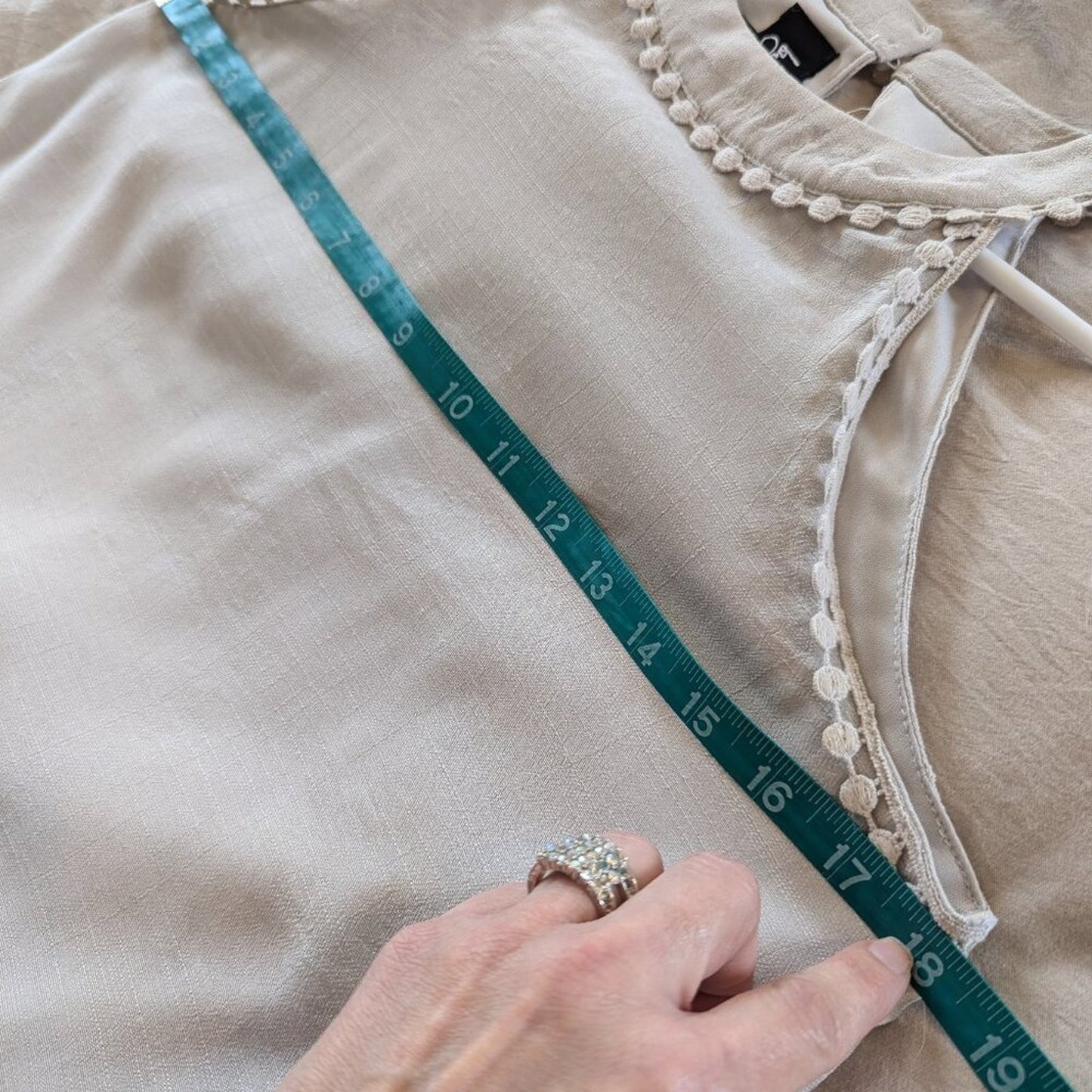 By & By Linen A-line Tank Top with Scallop RicRac Trim - Medium