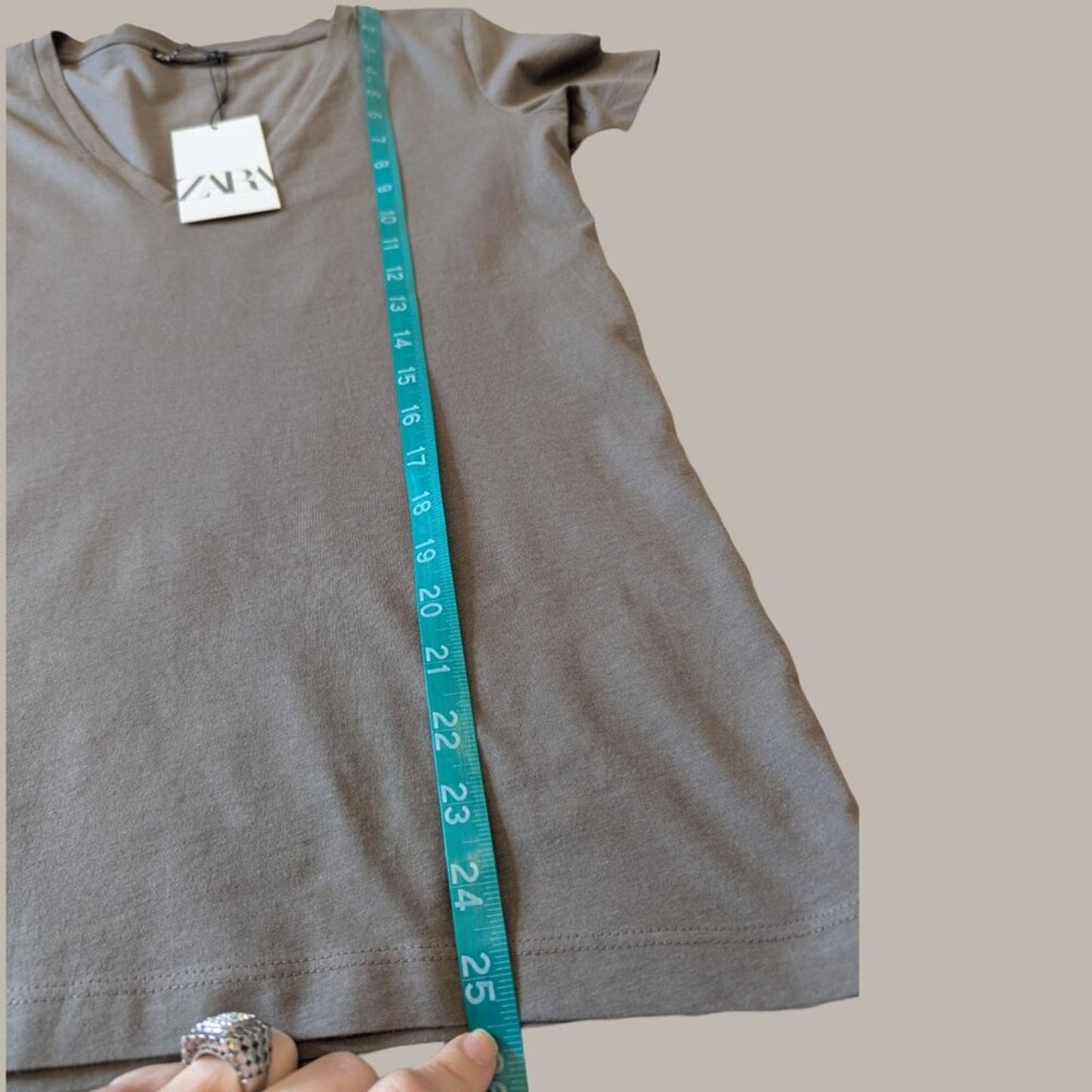 Zara Short Sleeve Vneck Olive Green Tee - Small