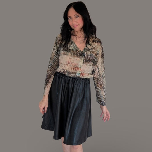 Ava & Lu Black Faux Leather Flair Skirt - Medium