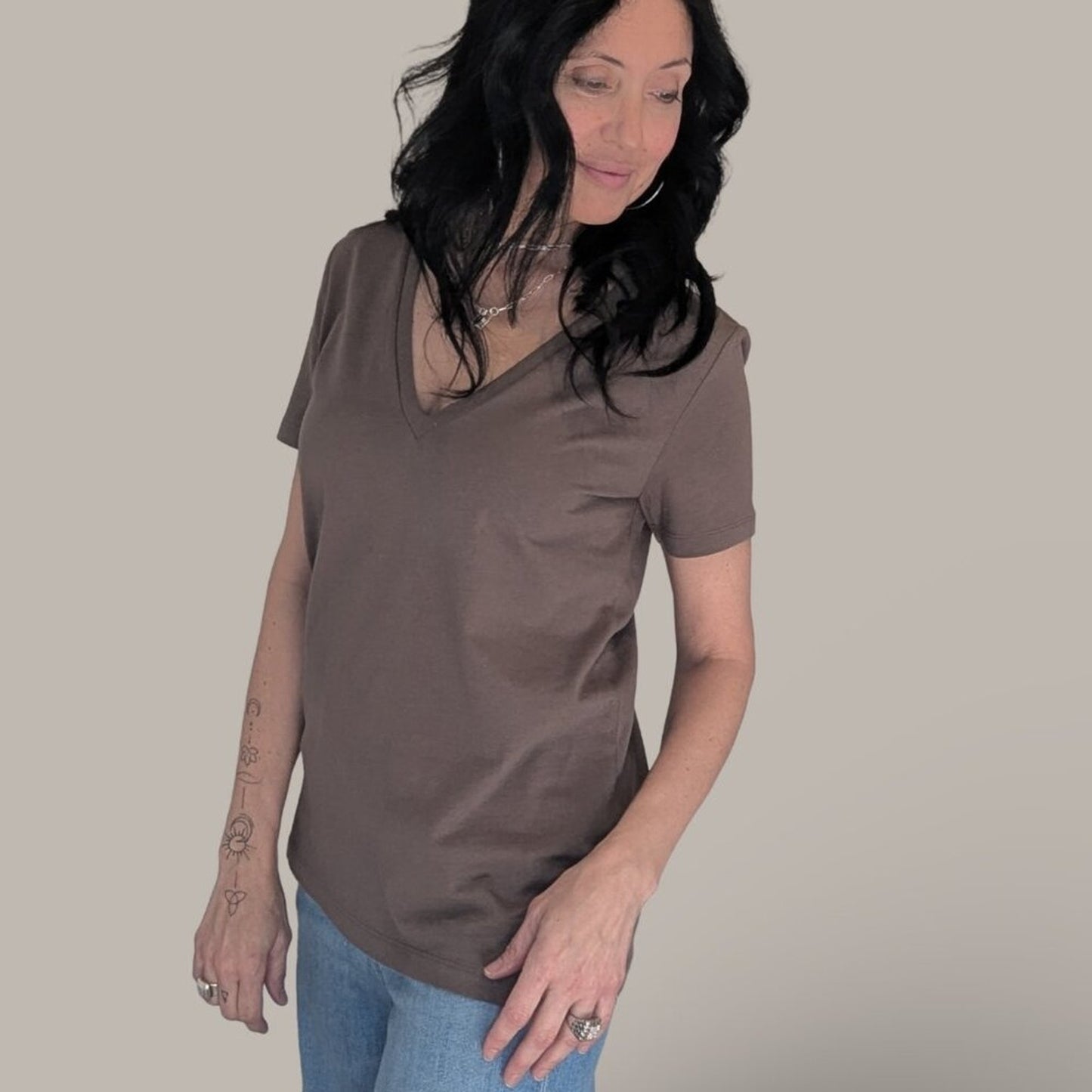 Zara Short Sleeve Vneck Olive Green Tee - Small