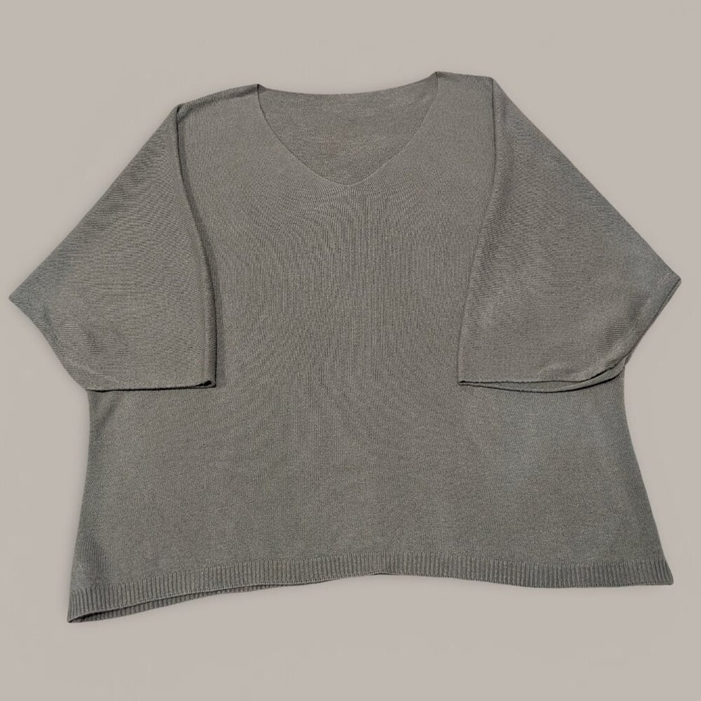 Olive Green V-Neck 3/4 Sleeve Sweater - Medium - Bought in Rome, Italy