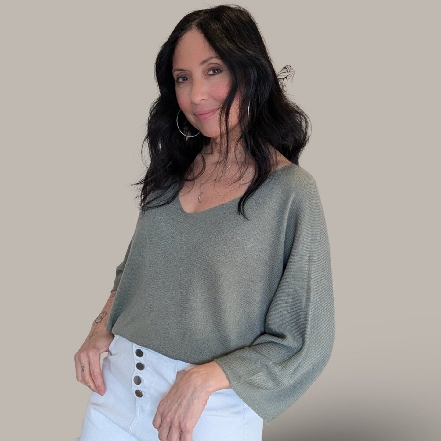 Olive Green V-Neck 3/4 Sleeve Sweater - Medium - Bought in Rome, Italy