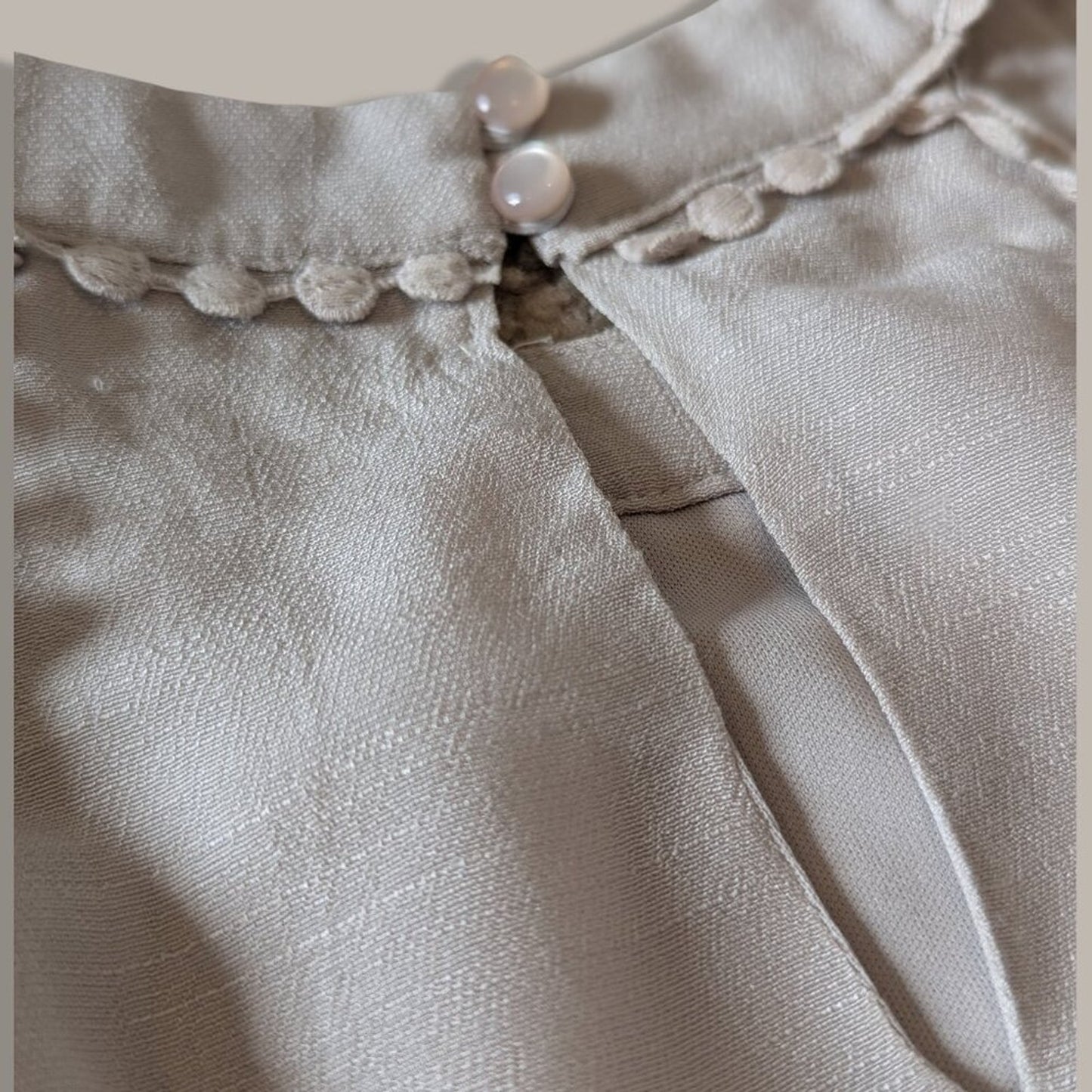 By & By Linen A-line Tank Top with Scallop RicRac Trim - Medium