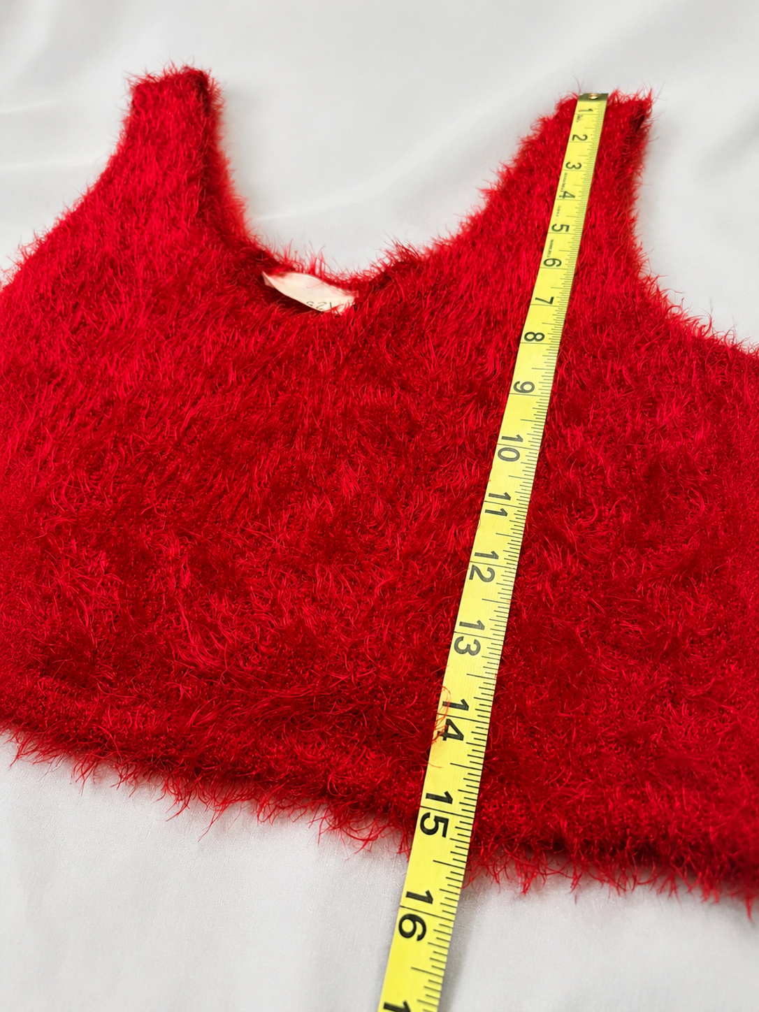 B2V Red Fuzzy Cropped Tank Top - Soft Textured Sleeveless Top - Medium / Large