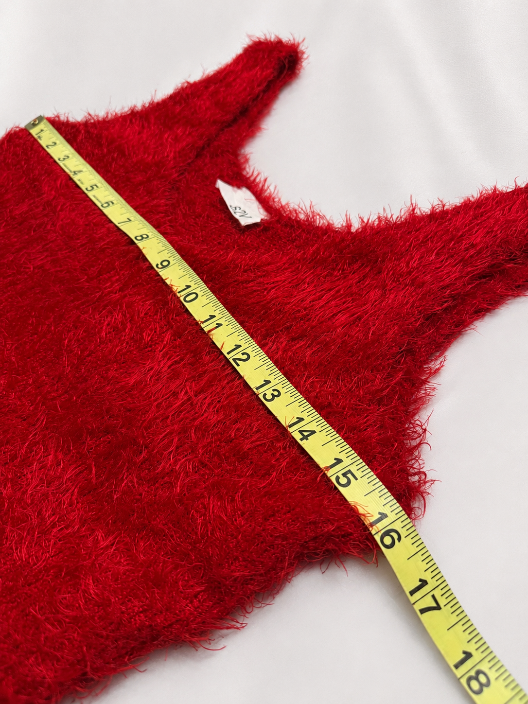 B2V Red Fuzzy Cropped Tank Top - Soft Textured Sleeveless Top - Medium / Large