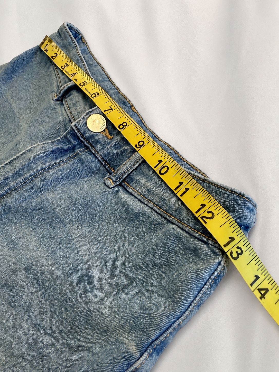 H&M Divided Light Wash Denim Shorts with Raw-Style Hem - Size 6