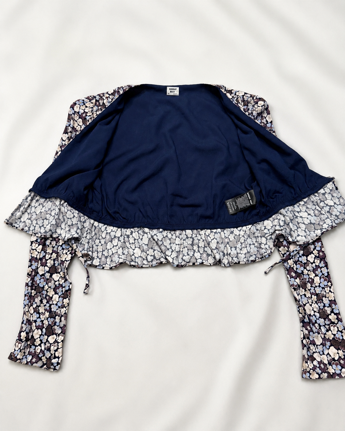 Sunday Best Aritzia Floral Tie-Front Cropped Blouse – XS
