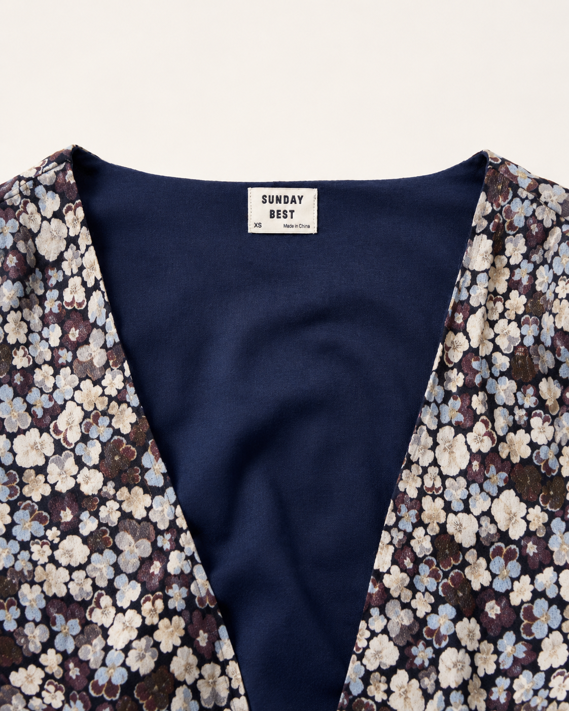 Sunday Best Aritzia Floral Tie-Front Cropped Blouse – XS