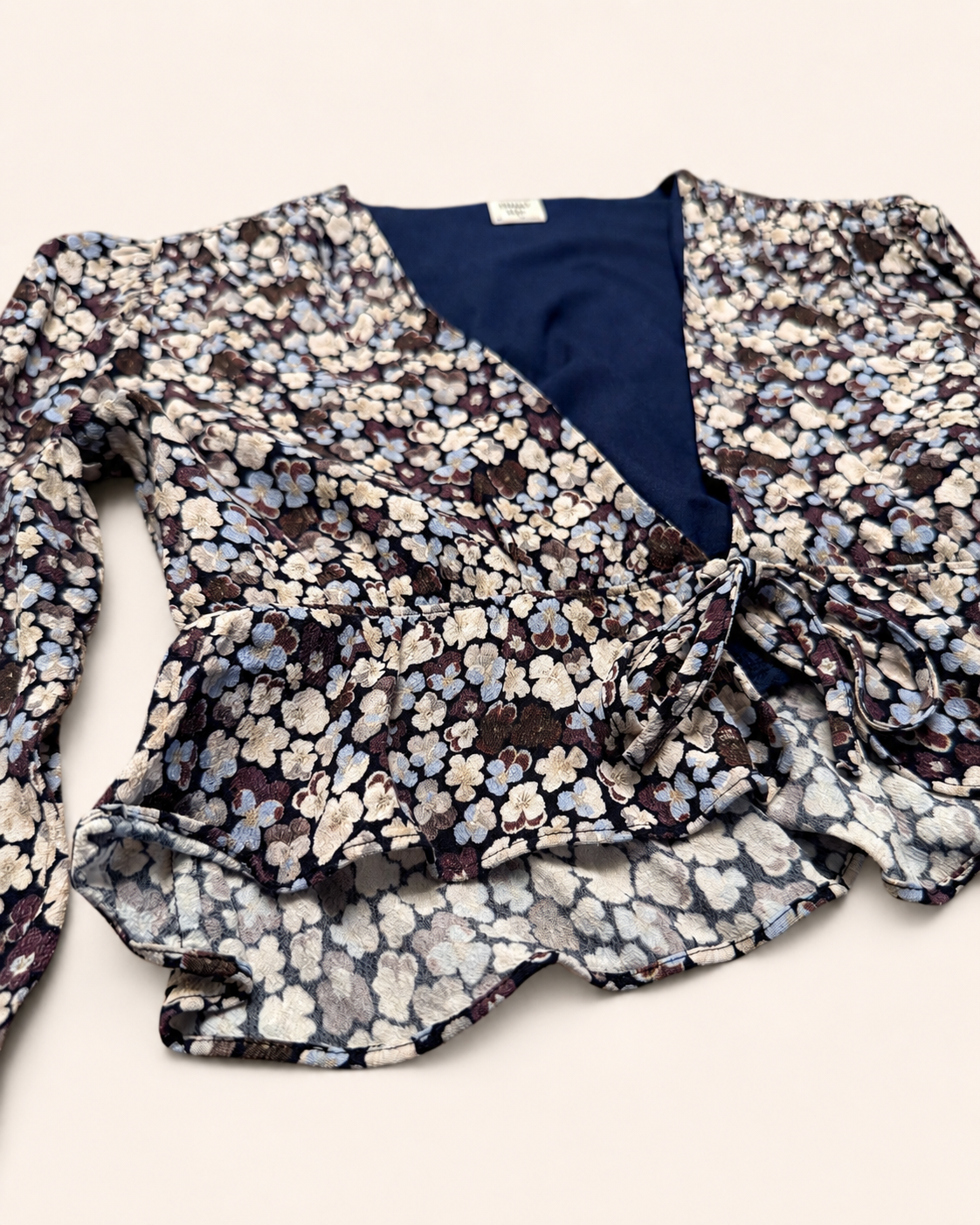 Sunday Best Aritzia Floral Tie-Front Cropped Blouse – XS
