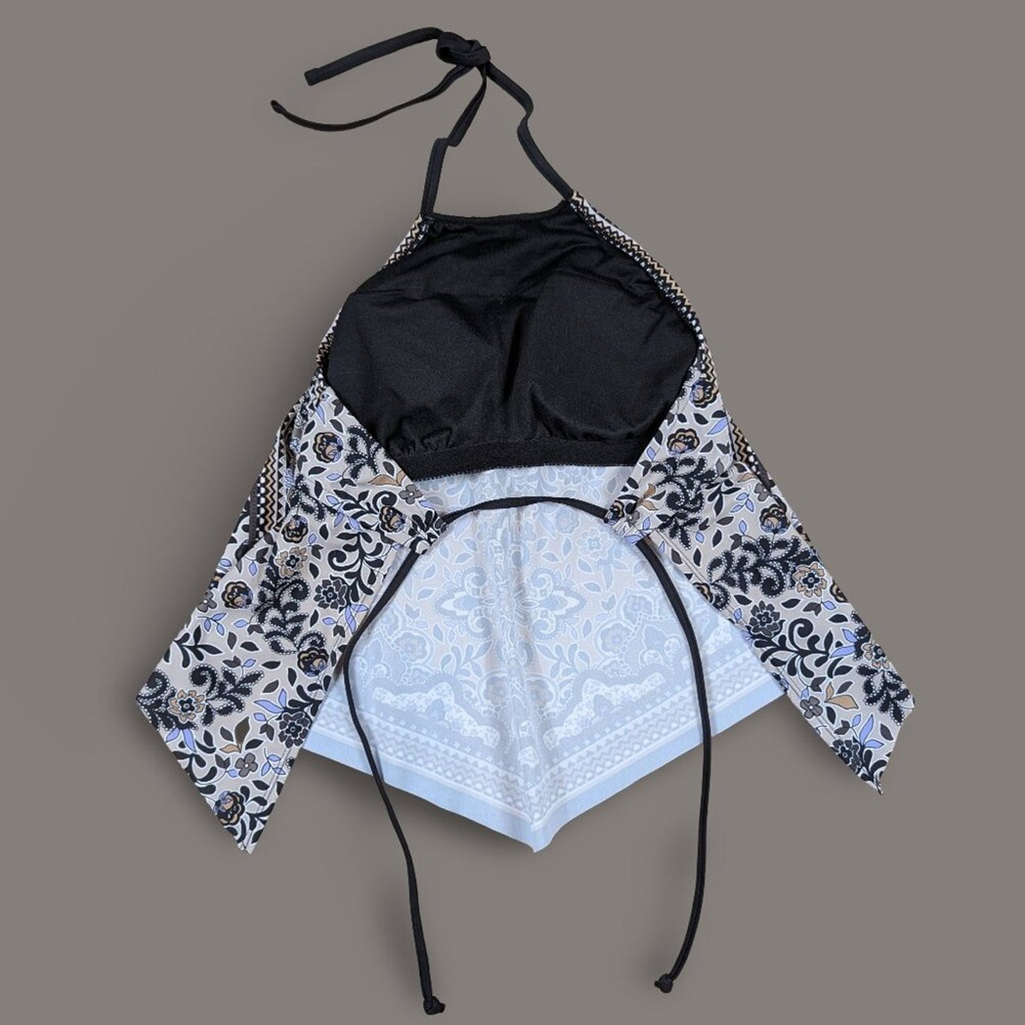 Kona Sol Handkerchief Halter Backless top - Small