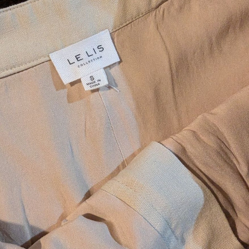 Le Lis Tan Khaki Shorts - Small